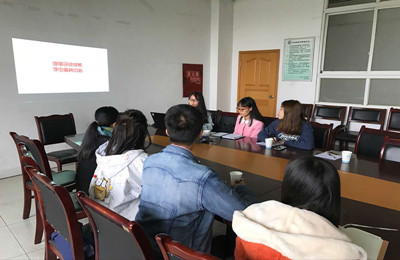 微电子技术系学生服务中心举行交流会